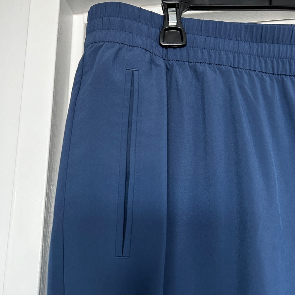 Banana Republic Performance ankle length pants